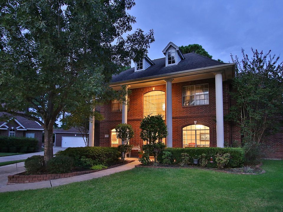 1st image of 16810 Park Island Ct