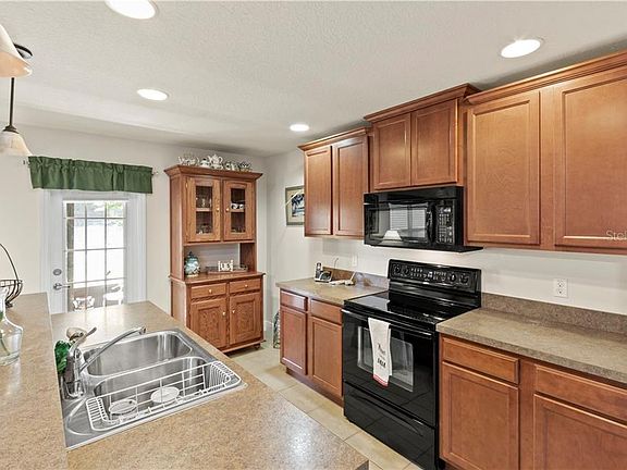 4th image of 21616 Belgian Ct