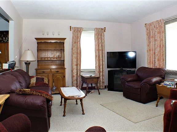 4th image of 12 Misty Mountain Dr