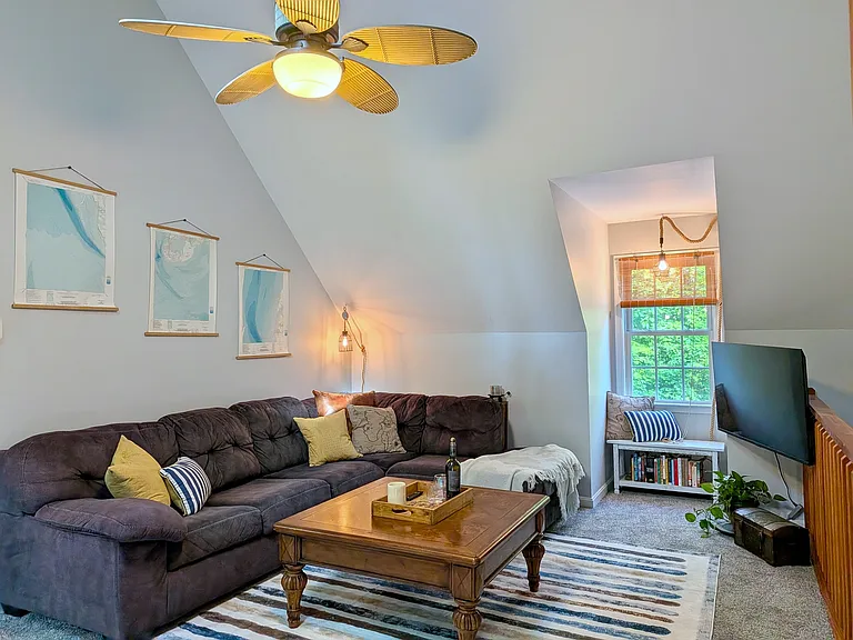 14906 Laurel Point Ln — Photo 2