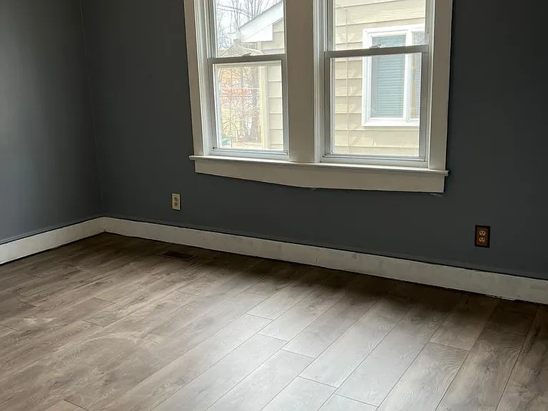 5083 Homestead Ave — Photo 9