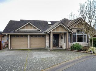 800 Rainbow Cres, Saanich, BC V8X5M2