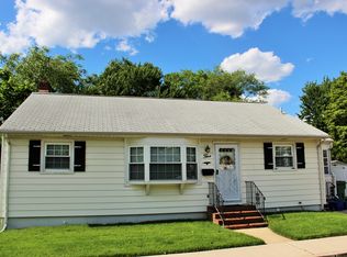 5 Kupsch St, Sayreville, NJ 08872