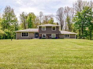 14552 Russell Ln, Novelty, OH 44072