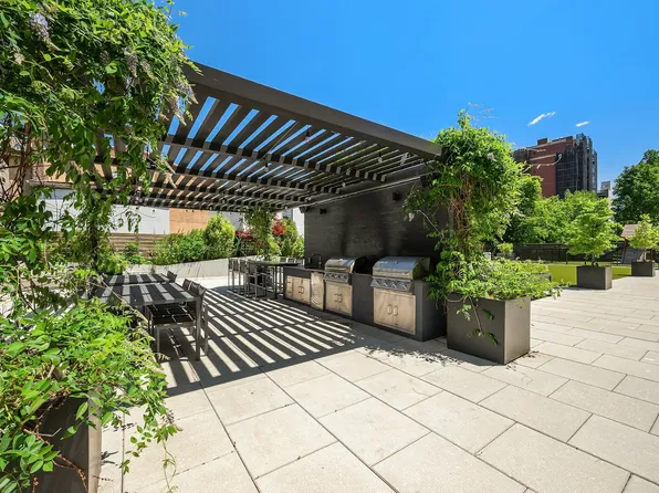 575 Fourth Avenue PHC image 11 of 12