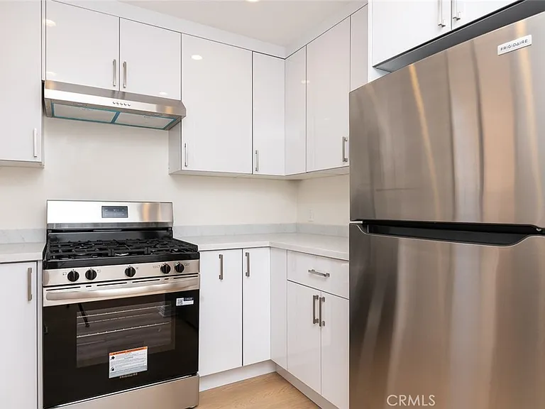 345 N Jackson St #205 — Photo 10