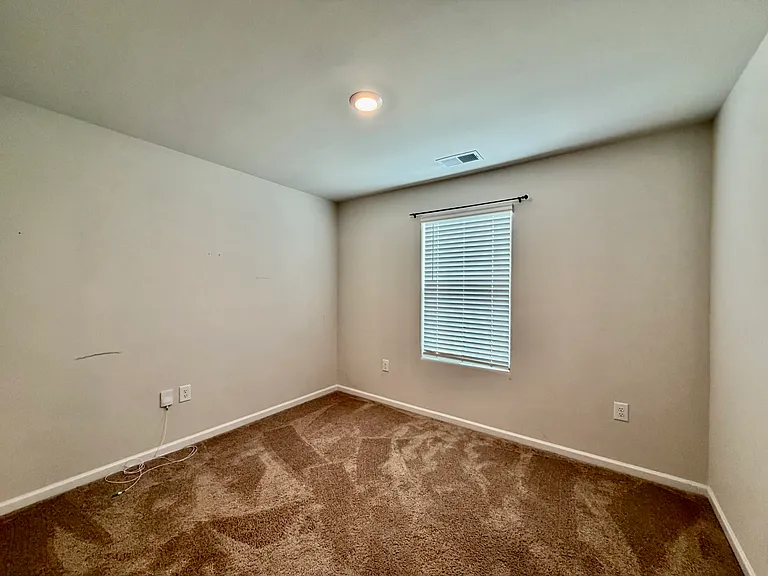 3118 Maple Ridge Dr — Photo 5