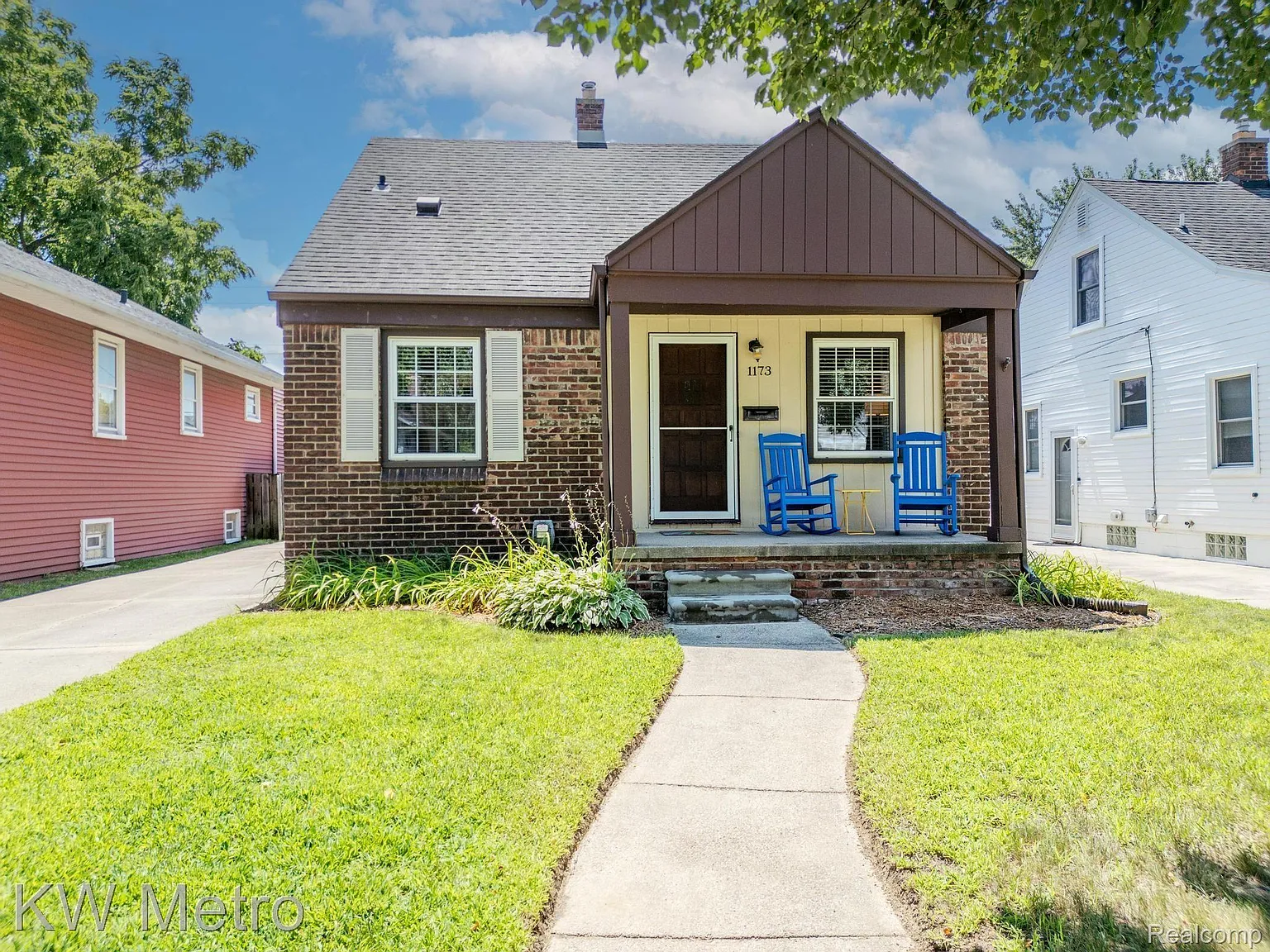 1173 Columbia Rd photo 1