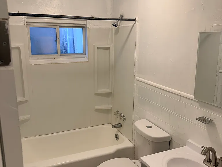 1631 Edmondson Ave #2 — Photo 5