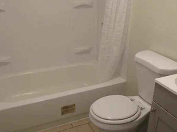 7878 Sequoia Ct APT 10, Cincinnati, OH 45239