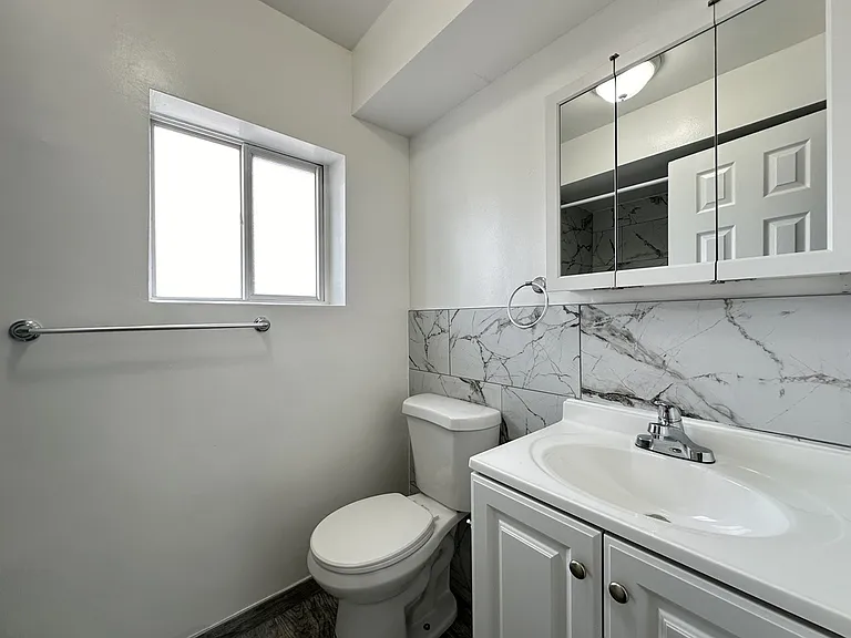1306 Carol St #B3 — Photo 19