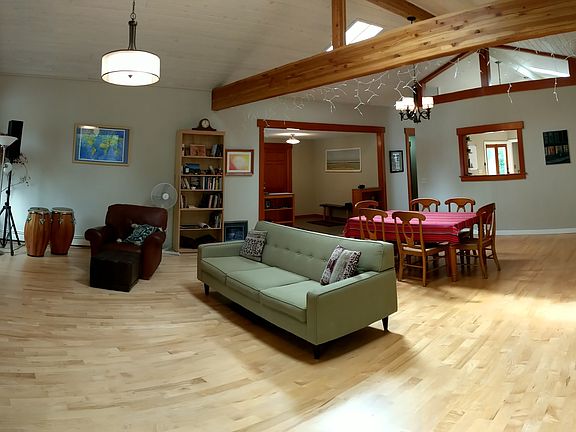 Panaroma GR & Foyer