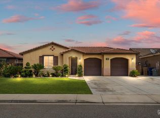 5806 Pearl Ridge Dr, Bakersfield, CA 93313