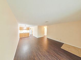720 NE 30th Ave #P, Ocala, FL 34470