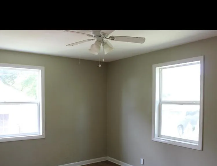 211 Orlando Ave — Photo 9