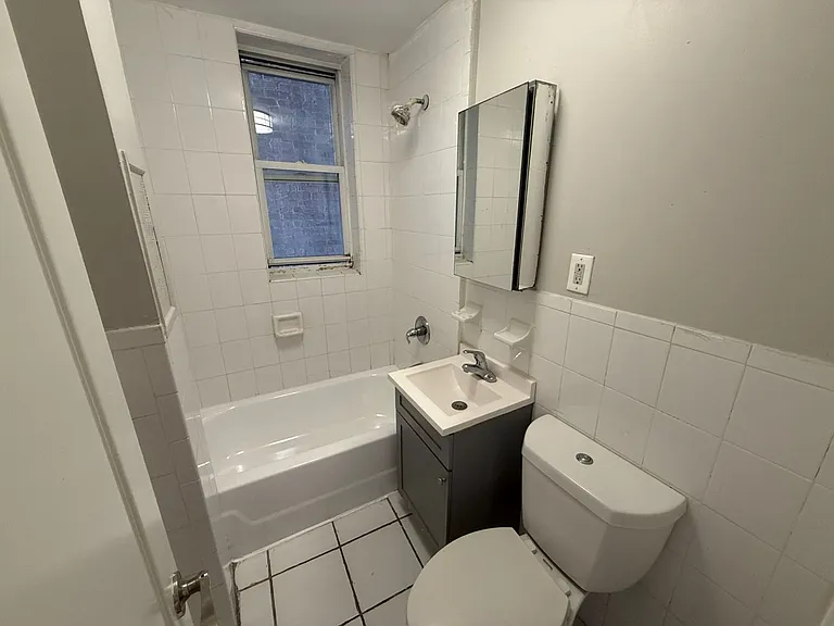 5304 Palisade Ave #342E — Photo 11