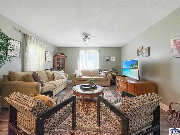 4th image of 801 S Brown Ave