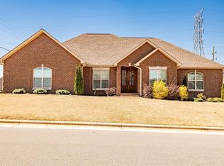 140 Wynchase Dr, Muscle Shoals, AL 35661