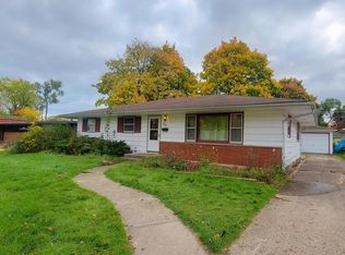 2225 W Grove Ave, Waukegan, IL 60085