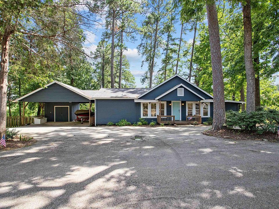 1st image of 151 Lakeview Cir