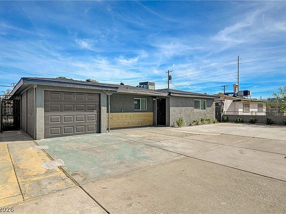 5th image of 2315 Beverly Way