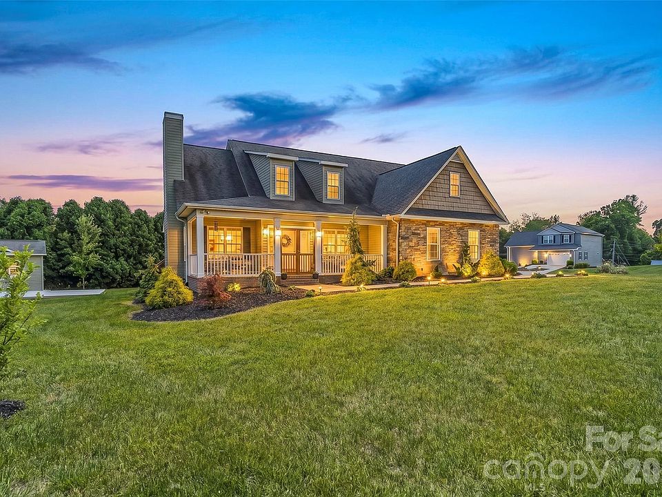 1st image of 2103 Olde Pond Ct