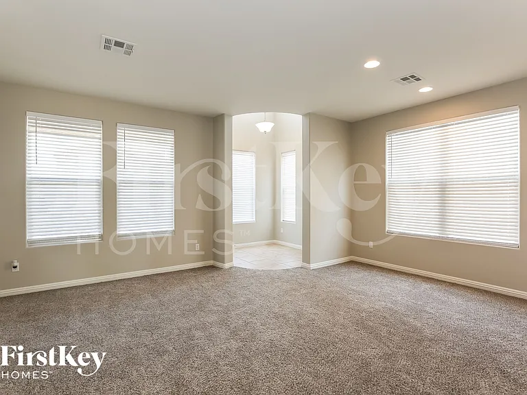 4184 Octans St — Photo 5