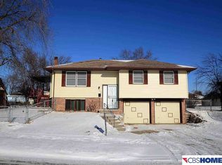 6052 Jaynes St, Omaha, NE 68104