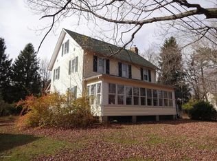 52 2nd St, Gouldsboro, PA 18424