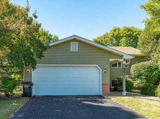 4511 Whitetail Way, Eagan, MN 55123