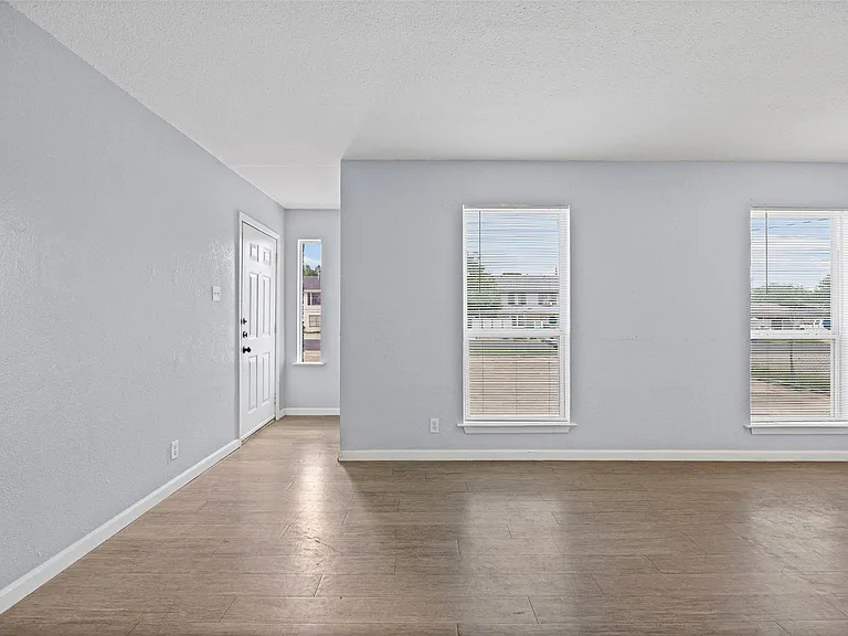 2615 Ektom Dr #A — Photo 12
