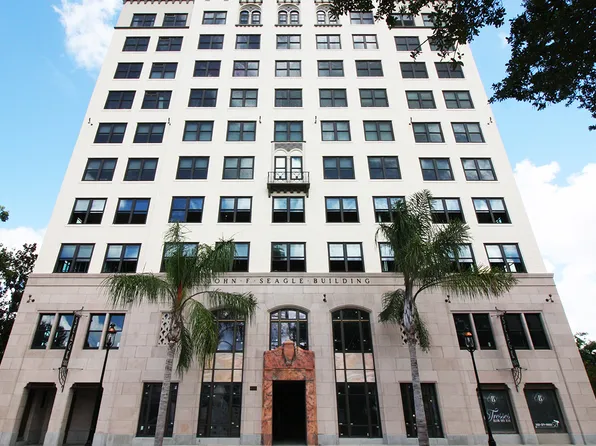 410 W University Ave #302, Gainesville, FL 32601