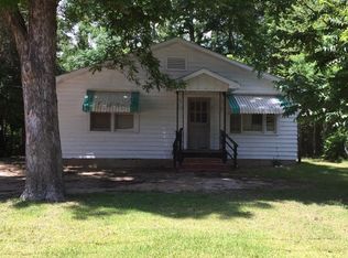 4 Woodruff Dr, Prichard, AL 36613