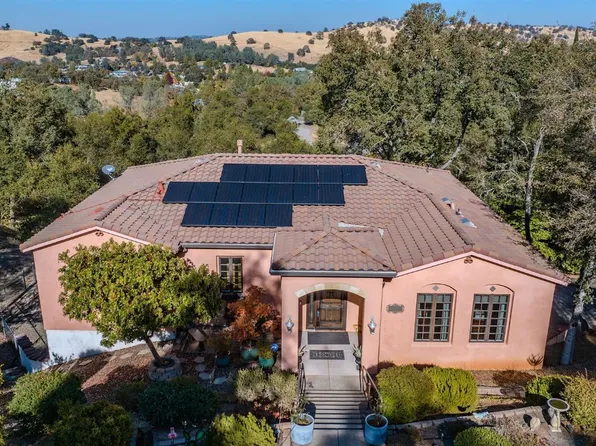 125 Raylan Dr, Sutter Creek, CA 95685