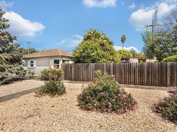 3rd image of 2506 Sonoma Avenue