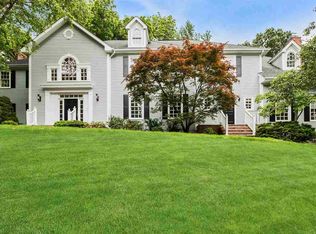 10 Cobblestone Ct, Chatham, NJ 07928