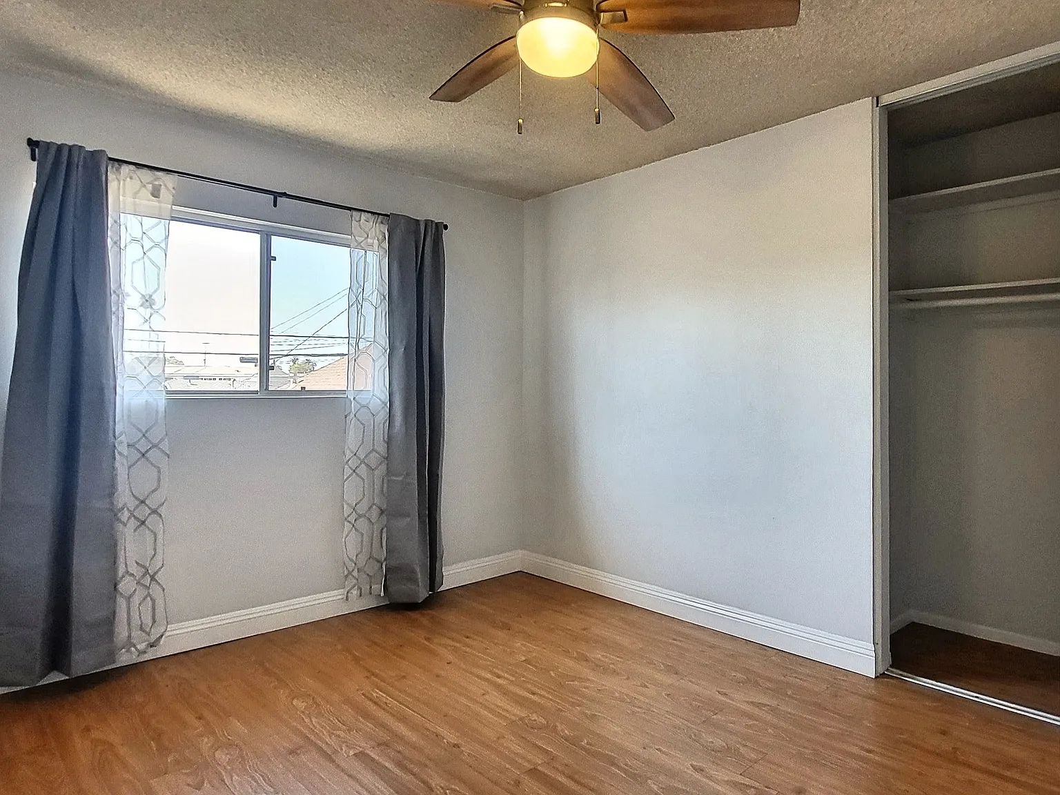 2 bed, 700 sqft, $2,150 — Photo 4