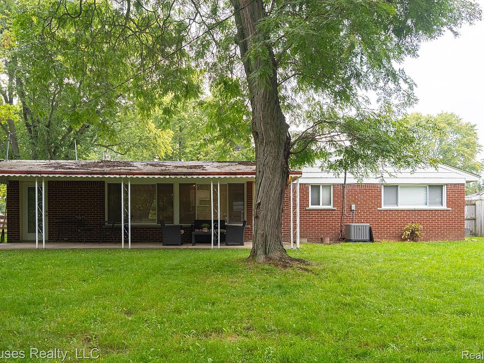 2451 Lafay Dr, photo 5