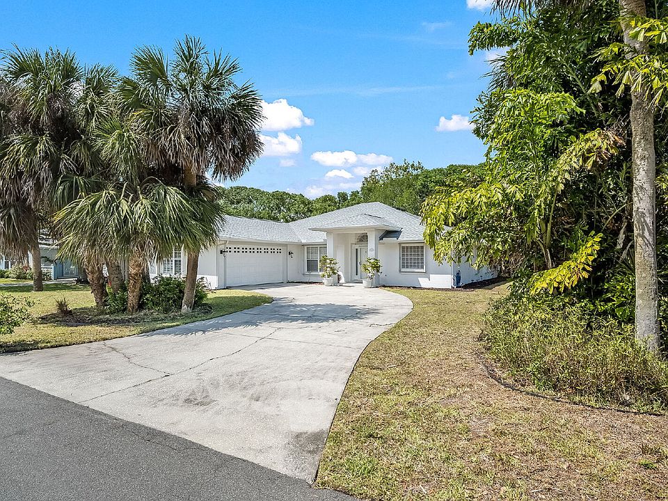 1st image of 210 Heron Dr