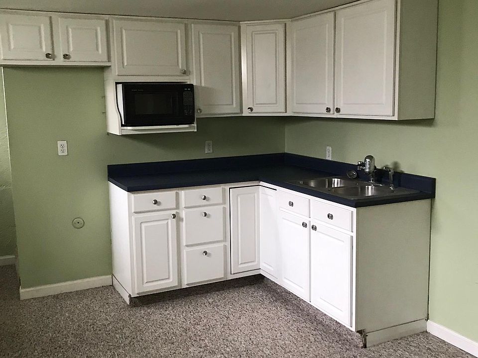 basement kit/den