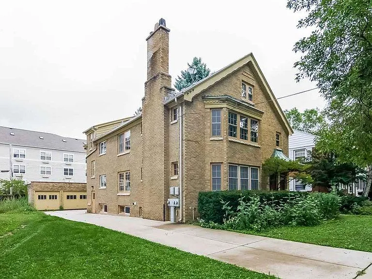 2306 Kendall Ave — Photo 14
