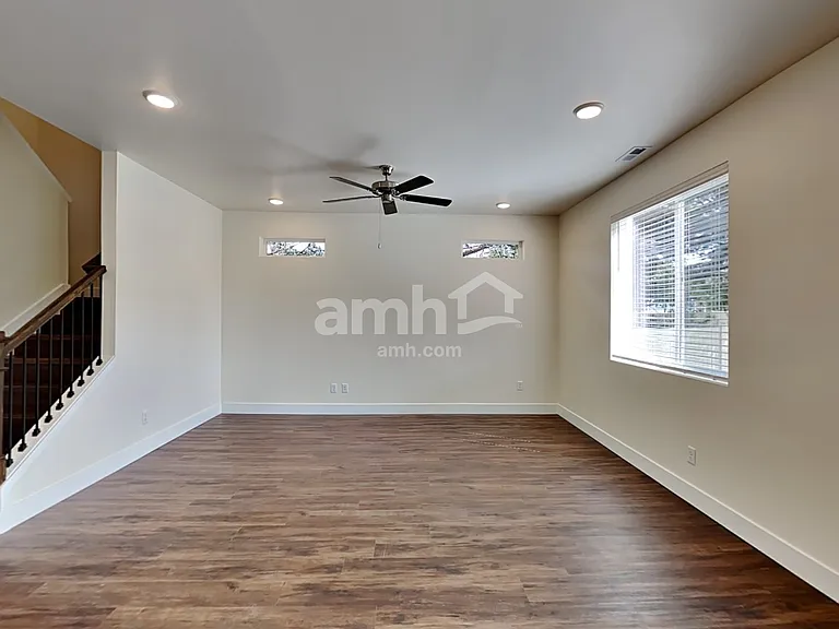 685 Dudley St — Photo 6