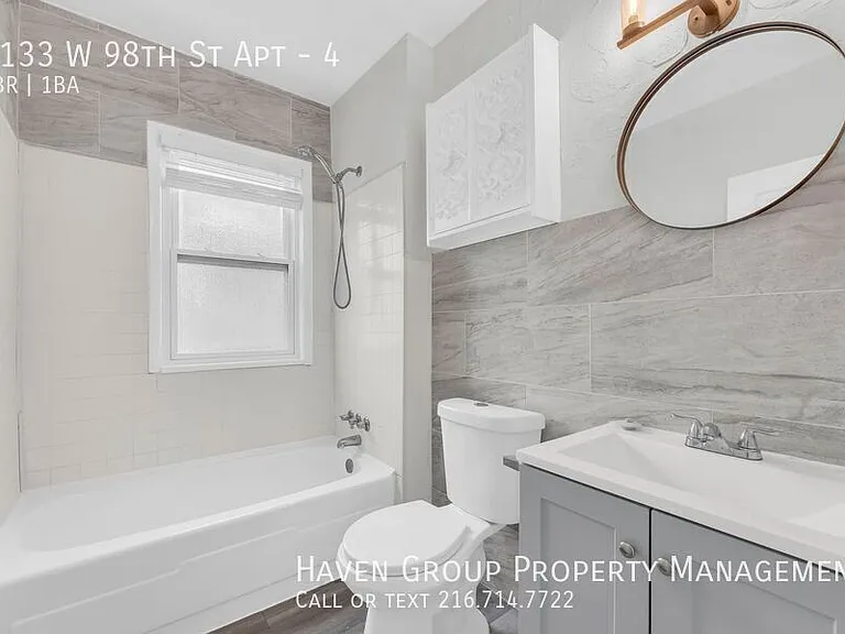 2133 W 98th St #4 — Photo 20