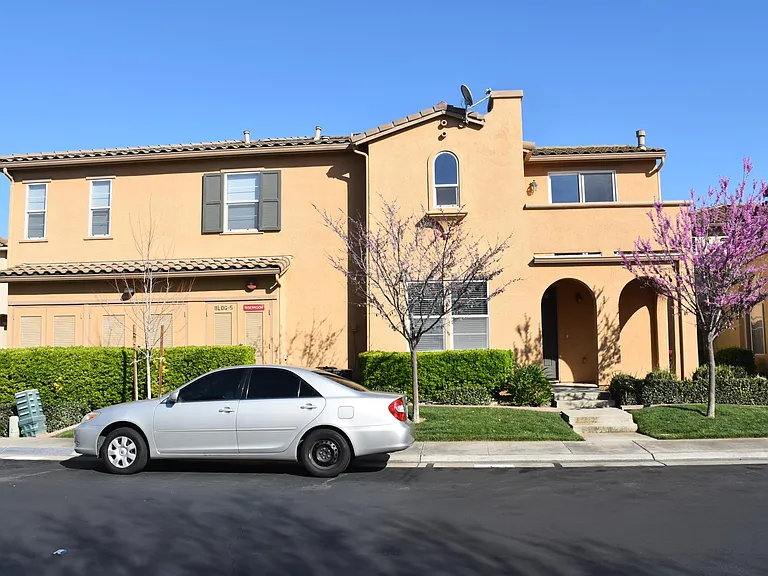 8450 Crystal Walk Cir #75 — Photo 2