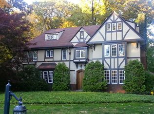 18 Sutherland Rd, Montclair, NJ 07042