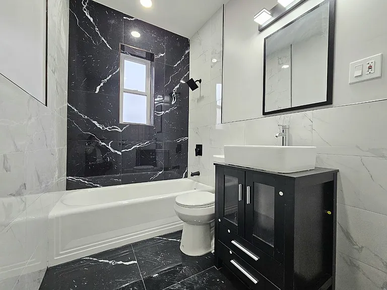 556 Scotland Rd #101 — Photo 5