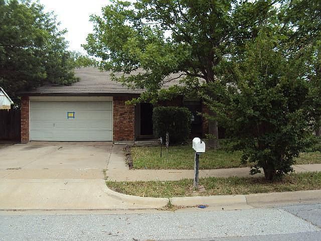 1st image of 6813 Glenwood Dr