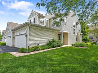 2926 Rutland Cir, Naperville, IL 60564