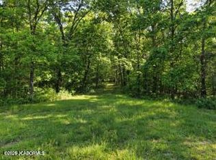 8 Richland Heights Rd, Fulton, MO 65251