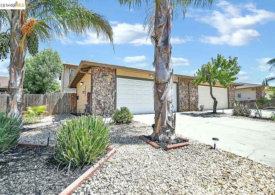 1st image of 2125 Dogwood Way